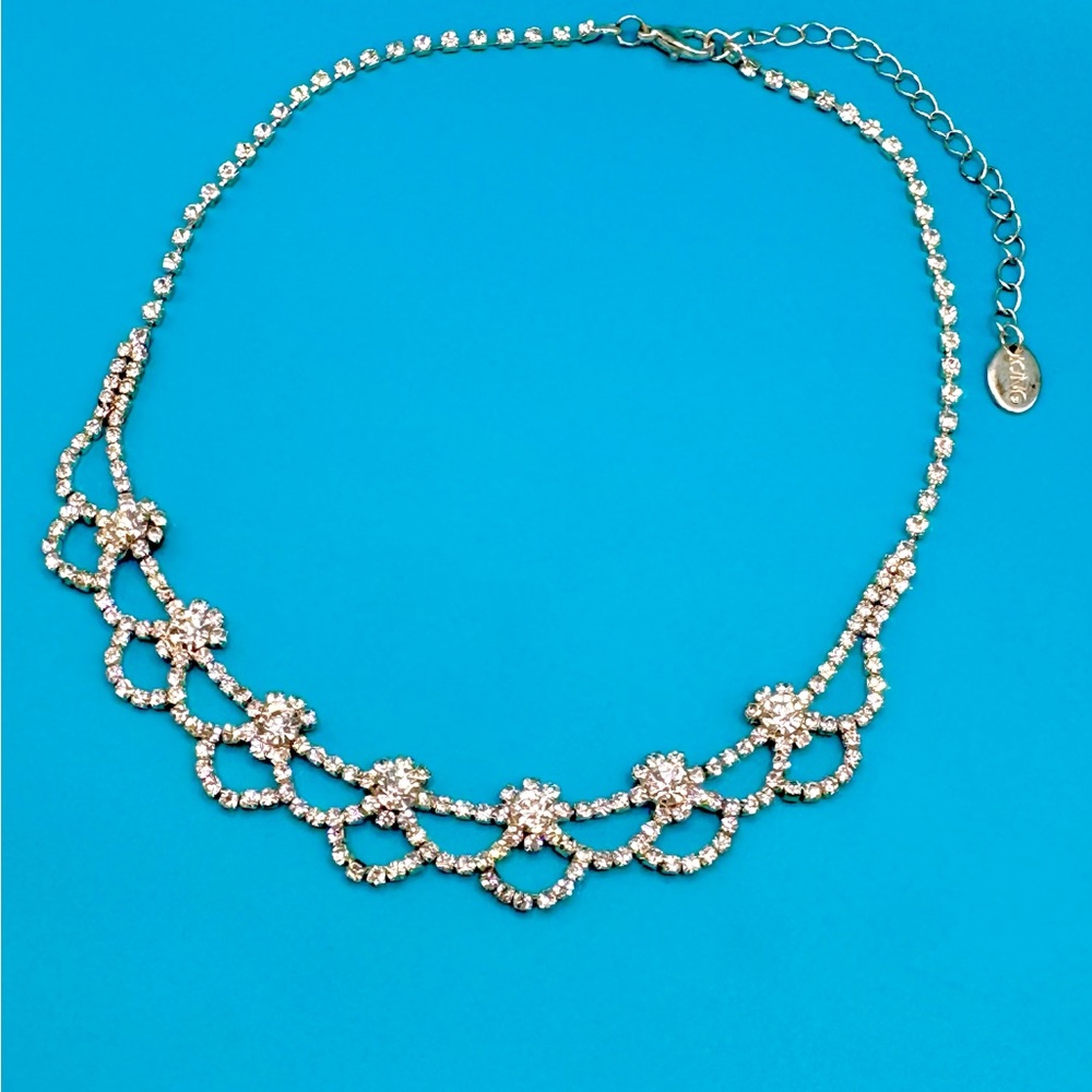 Elegant Rhinestone Choker/Necklace